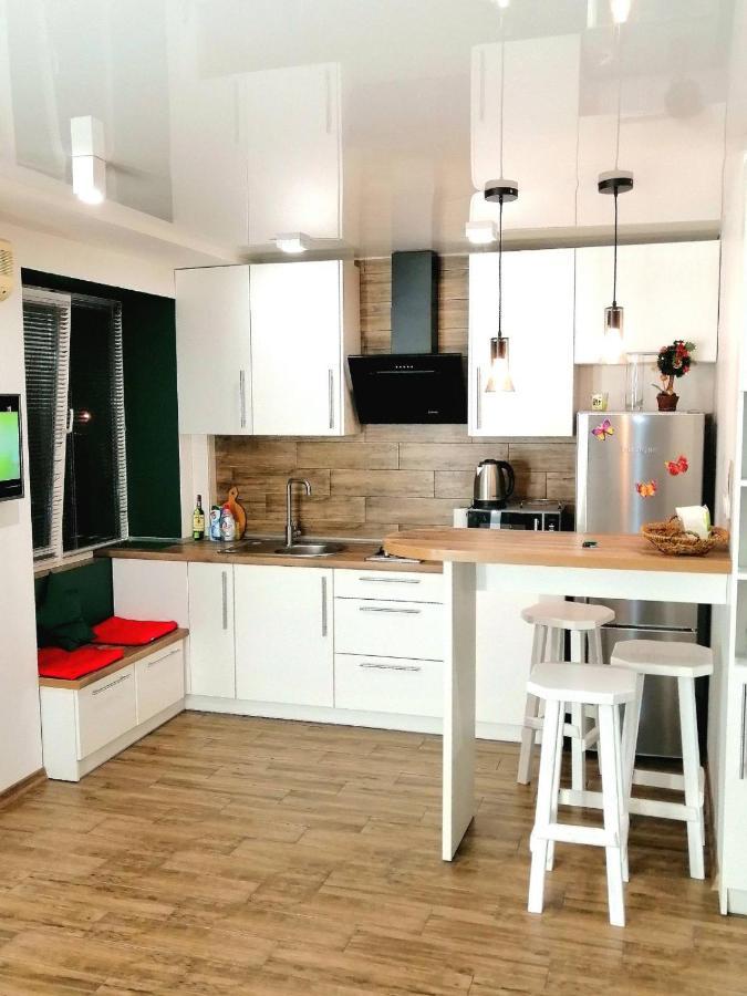 Studio Apartment Center Кременчуг Экстерьер фото